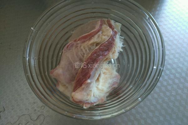 黑胡椒驴肉饼的做法图解1