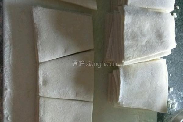 韭菜鸡蛋饺子的做法图解6