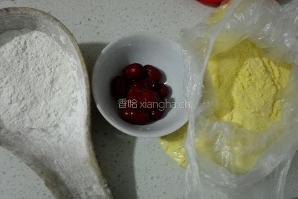 玉米面发糕的做法图解1