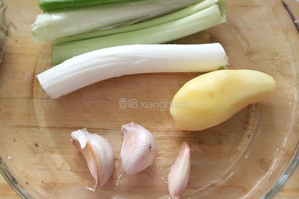蒜茸小青菜的做法图解2