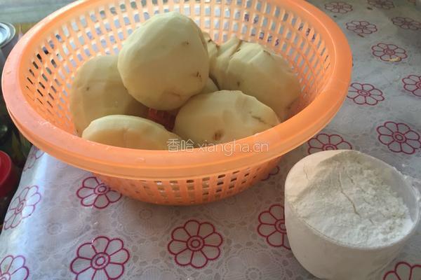陕北洋芋擦擦的做法图解1