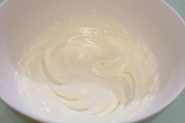 草莓慕斯(超级简单版)的做法图解5