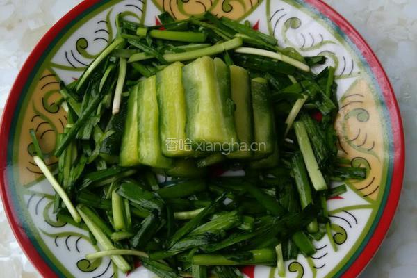 韭菜腌黄瓜的做法图解7
