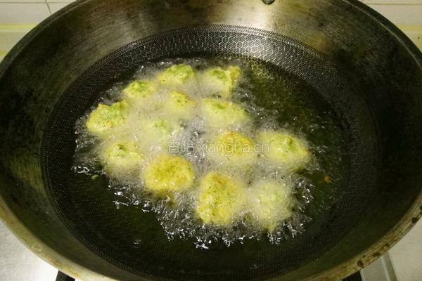 芹香豆腐丸子的做法图解9