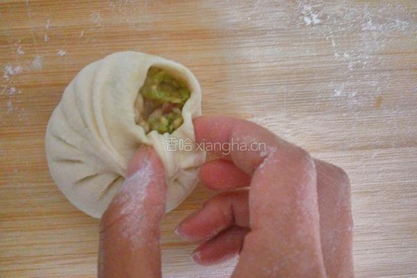 肉丁白菜包子的做法图解16