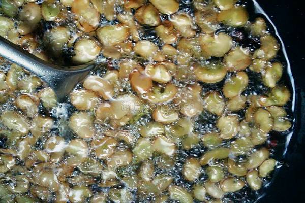 香酥兰花豆的做法图解3
