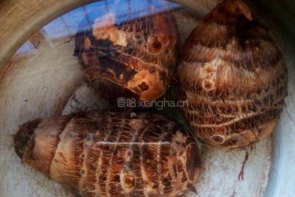 香葱芋艿的做法图解1