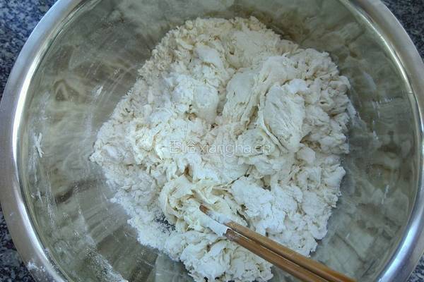 韭菜盒子的做法图解2