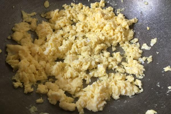 韭菜鸡蛋饺子陷的做法图解2
