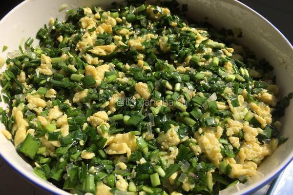 韭菜鸡蛋饺子陷的做法图解8