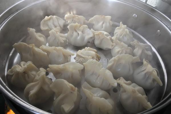 香菇木耳猪肉小笼包的做法图解5