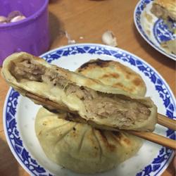 洋葱猪肉馅饼的做法[图]