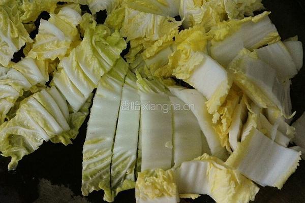 火腿肠黑木耳炒娃娃菜的做法图解4