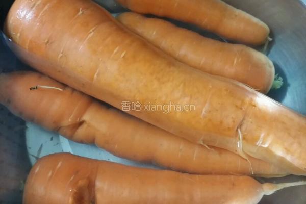 肉炒胡萝卜丝的做法图解1