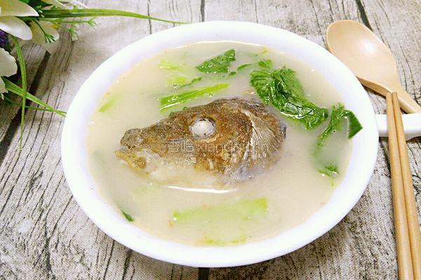 鱼头鱼尾青菜汤的做法图解11