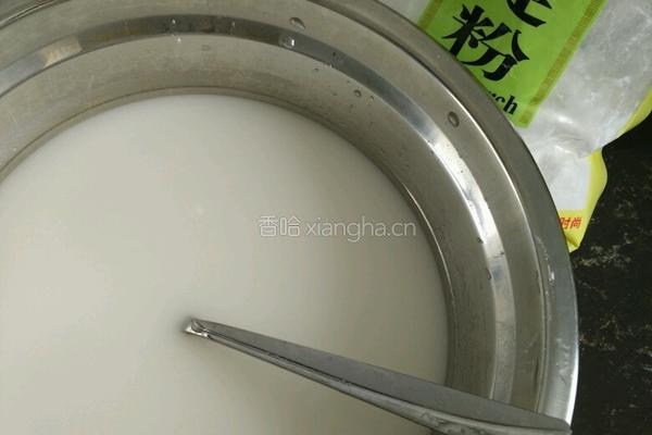 自制豌豆凉粉的做法图解1