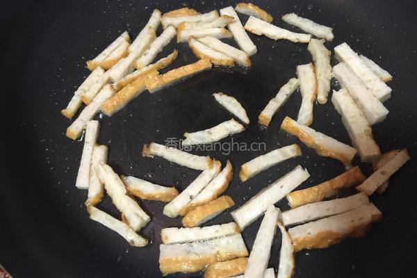 番茄酱三丝炒乌冬面的做法图解5