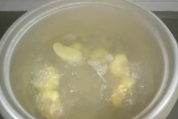 番薯芥菜猪肉咸蛋汤的做法图解4