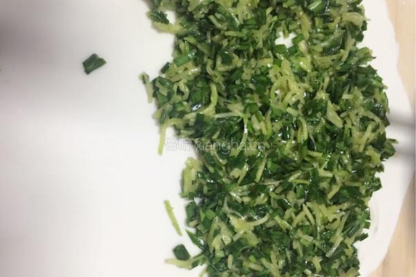 韭菜南瓜烙饼的做法图解4