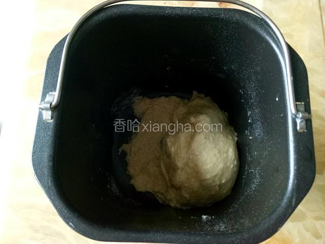 和面完成，取出面团。