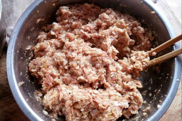猪肉白菜饺子（妈妈的味道）的做法图解3