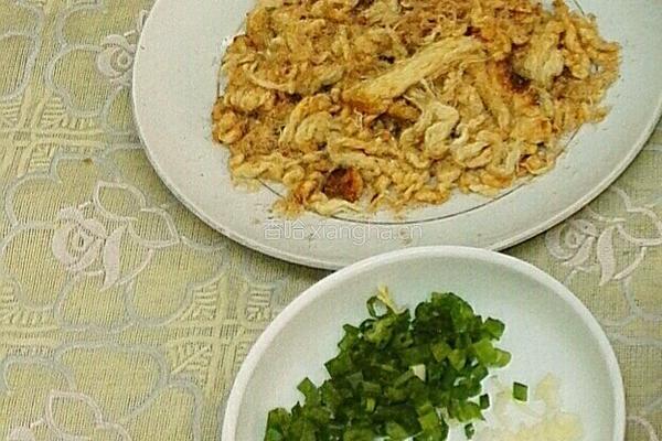 肉松拌豆腐的做法图解1