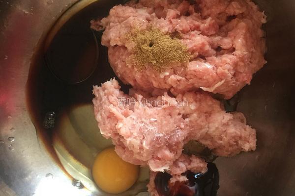 猪肉蒜苗饺子的做法图解6