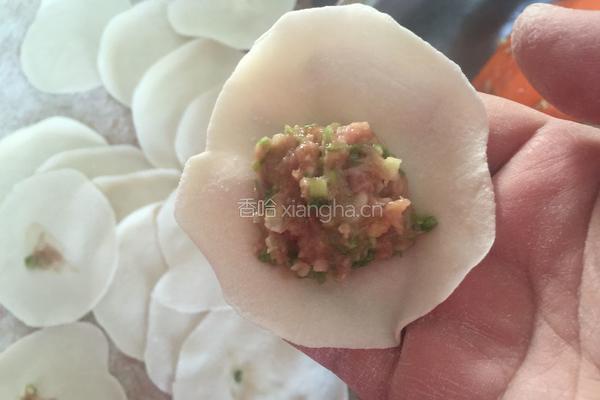 猪肉蒜苗饺子的做法图解13