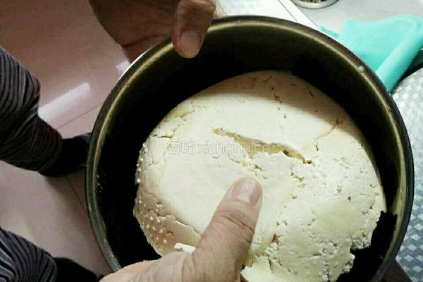 豆腐丸子的做法图解1