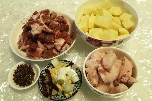 土豆炖羊肉的做法图解1