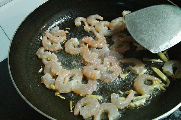 虾仁炒韭菜的做法图解5