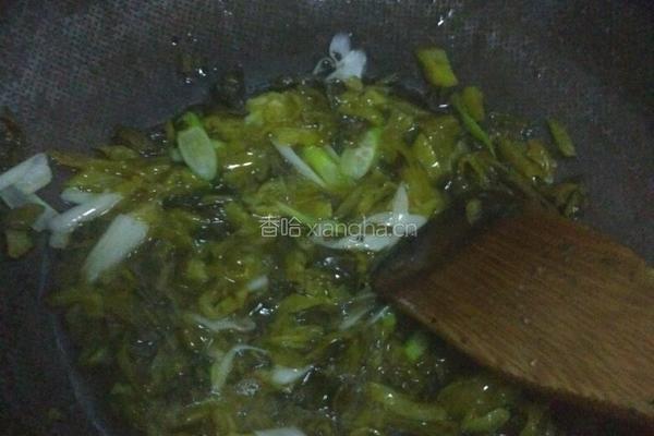 酸菜土豆粉的做法图解2