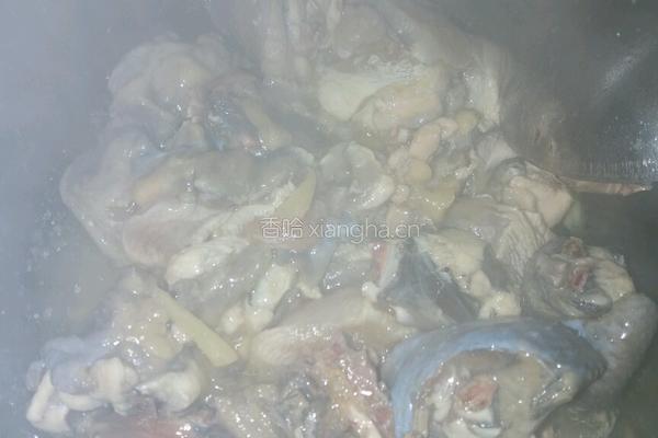 鸡肉排骨汤的做法图解2