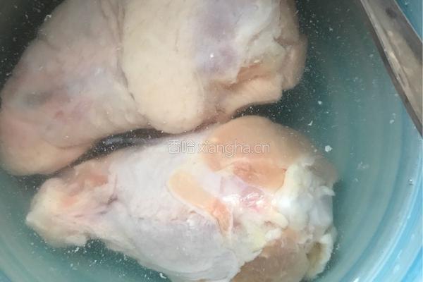 莲藕炖鸡腿的做法图解6