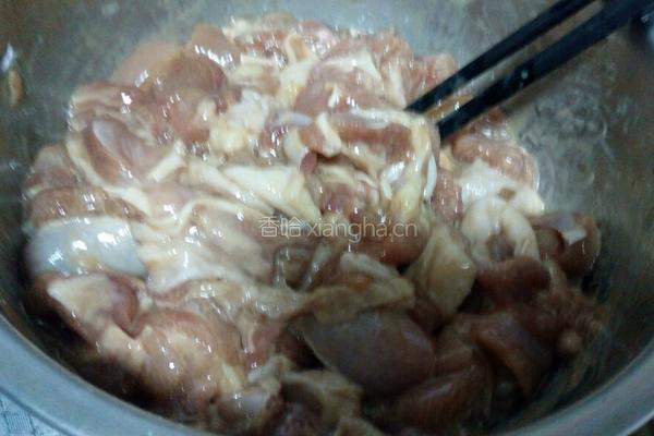辣子鸡丁的做法图解7