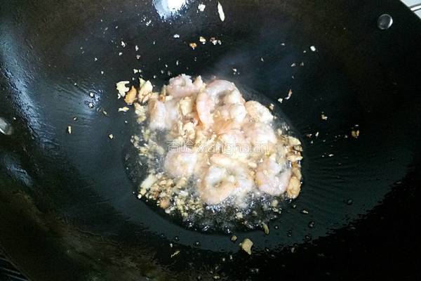 韭菜虾仁炒鸡蛋的做法图解5