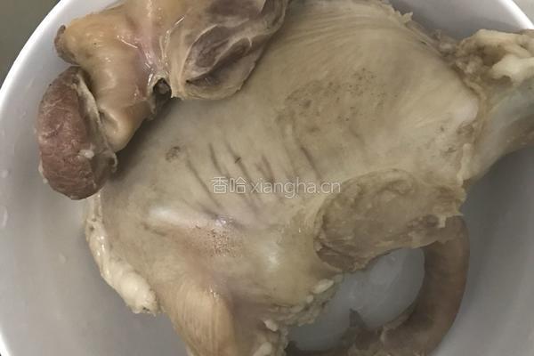 客家猪肚鸡汤的做法图解4