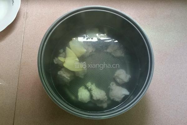 萝卜排骨汤的做法图解5