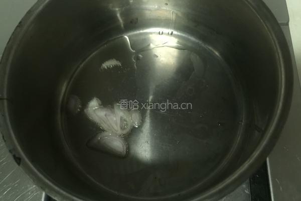 虾仁通心意面的做法图解4