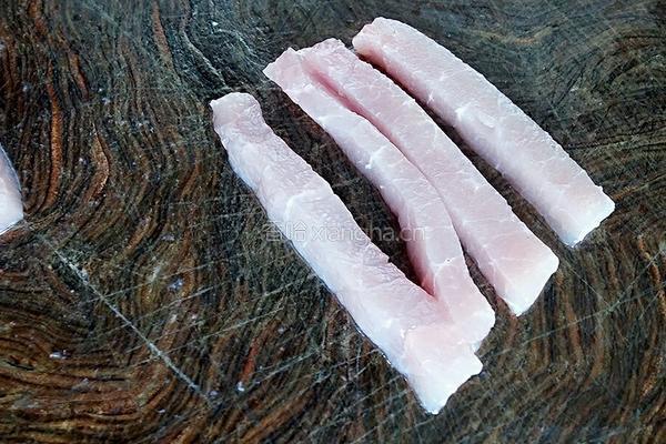 豌豆米炒肉丁的做法图解4