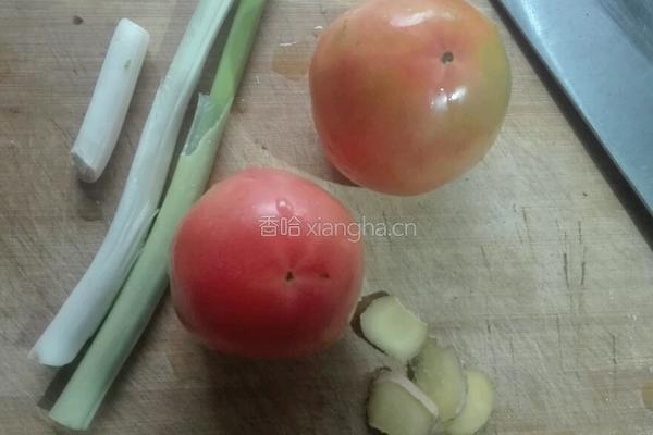东北炖 脊骨炖土豆的做法图解2