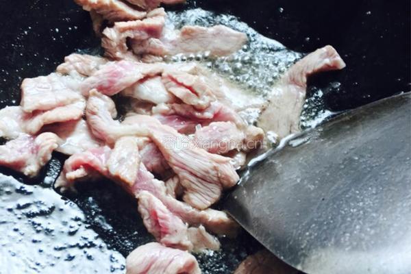 大葱酸菜炒肉丝的做法图解5