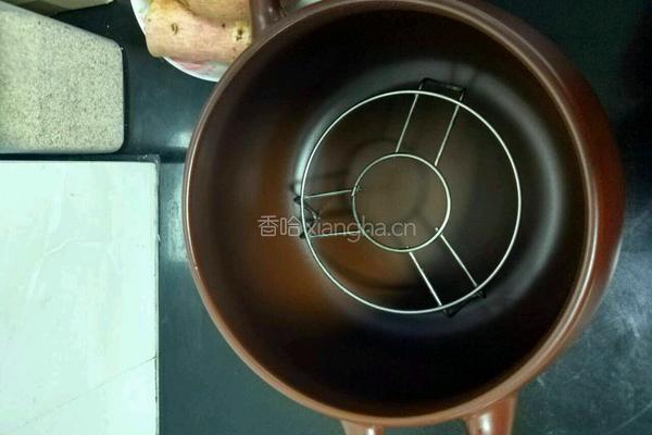 坤博砂锅烤红薯的做法图解2