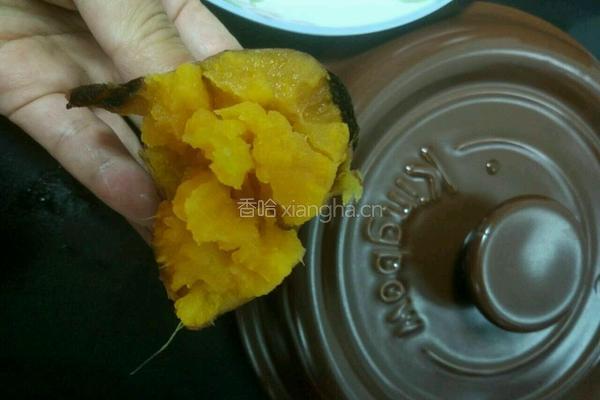 坤博砂锅烤红薯的做法图解8