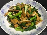 蒜苗炒香干的做法[图]