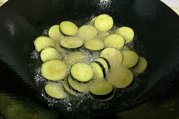 肉末油淋茄片的做法图解4