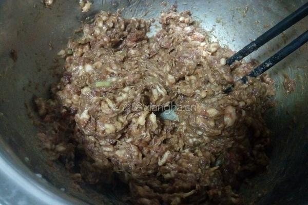 猪肉韭菜馅饼的做法图解4