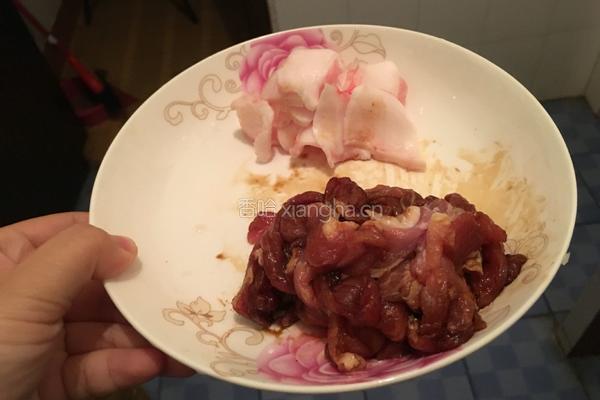 茭白炒肉的做法图解2