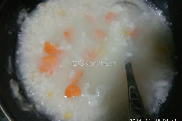 玉米胡萝卜粥的做法图解3