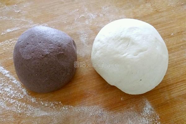 金钱黑米面豆沙包的做法图解5